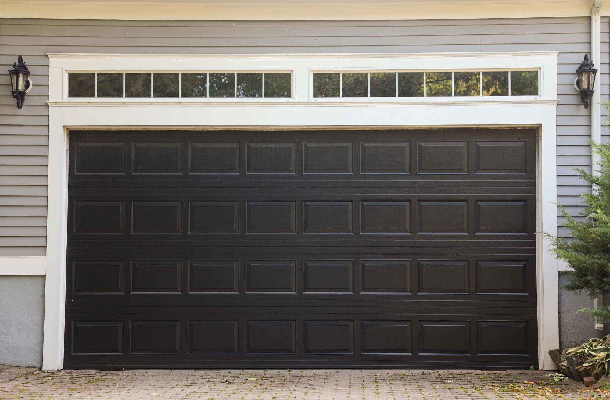 The Complete Guide to Garage Door Repair and Installation Franchise Opportunities